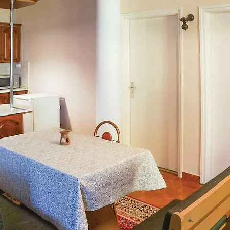 Two Bedroom Holiday In Ferienhaus