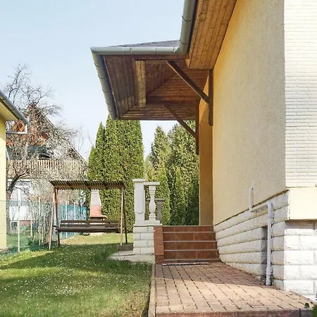 Two Bedroom Holiday In Ferienhaus *